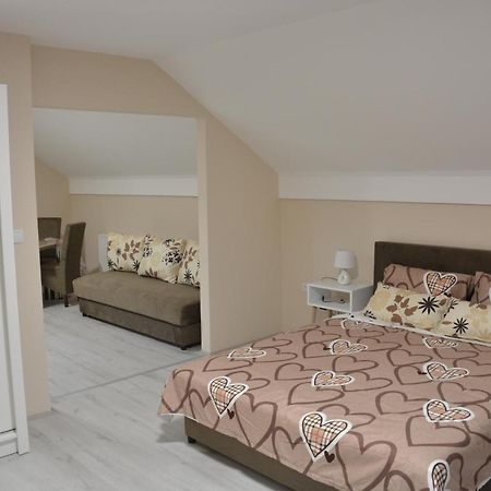 Garden Apartmani ياغودينا المظهر الخارجي الصورة