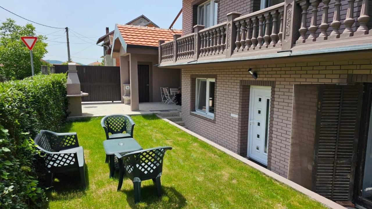 Garden Apartmani ياغودينا المظهر الخارجي الصورة