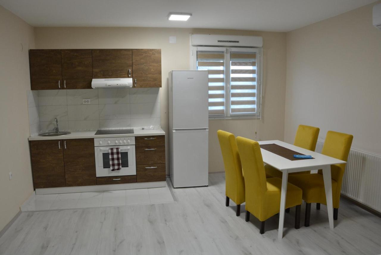 Garden Apartmani ياغودينا المظهر الخارجي الصورة