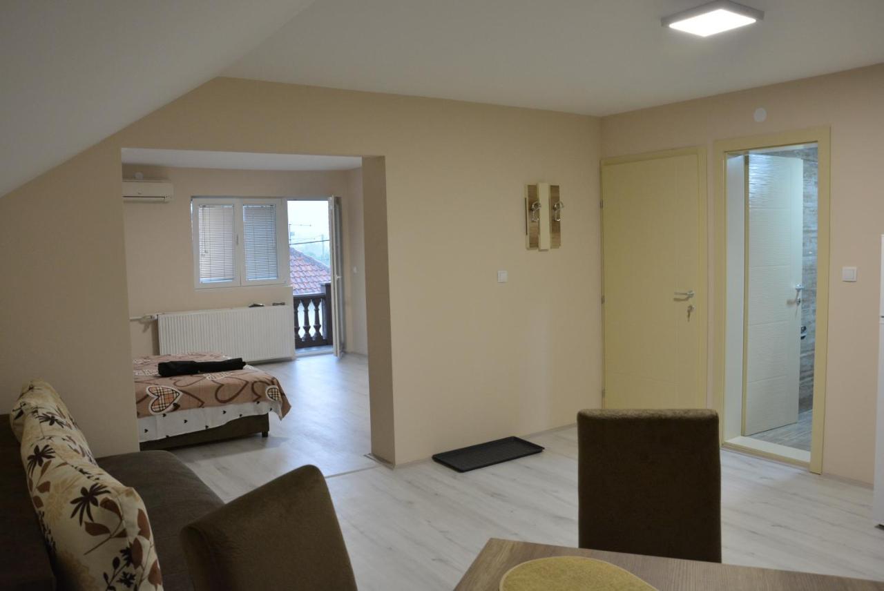 Garden Apartmani ياغودينا المظهر الخارجي الصورة