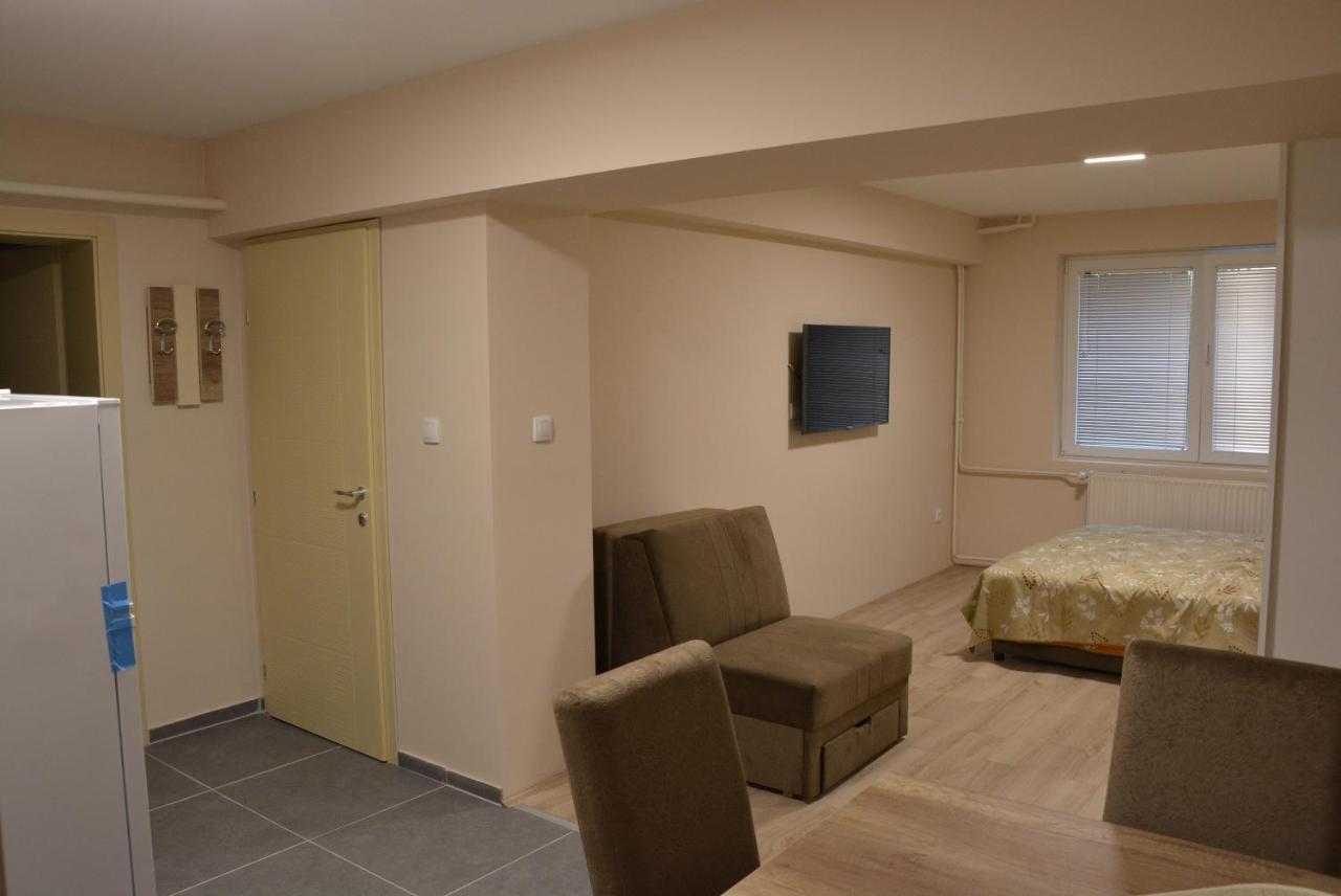 Garden Apartmani ياغودينا المظهر الخارجي الصورة